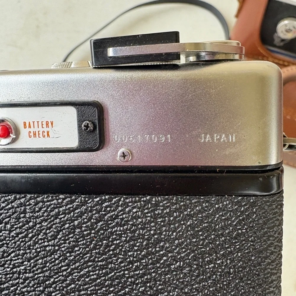 Vintage GE Exposure Meter with Brown Leather Case